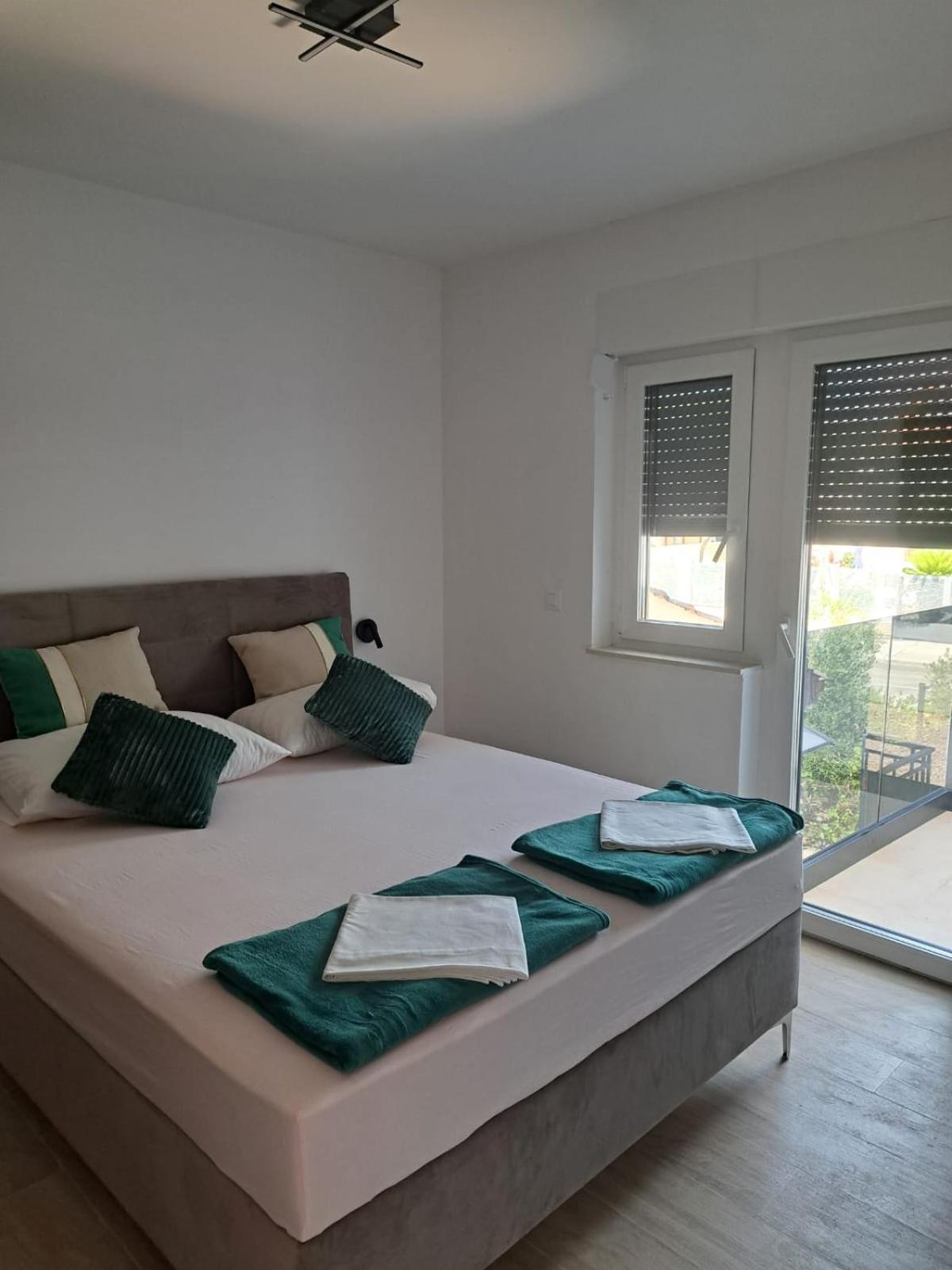 M&M Luxury Apartments Petrčane Kültér fotó